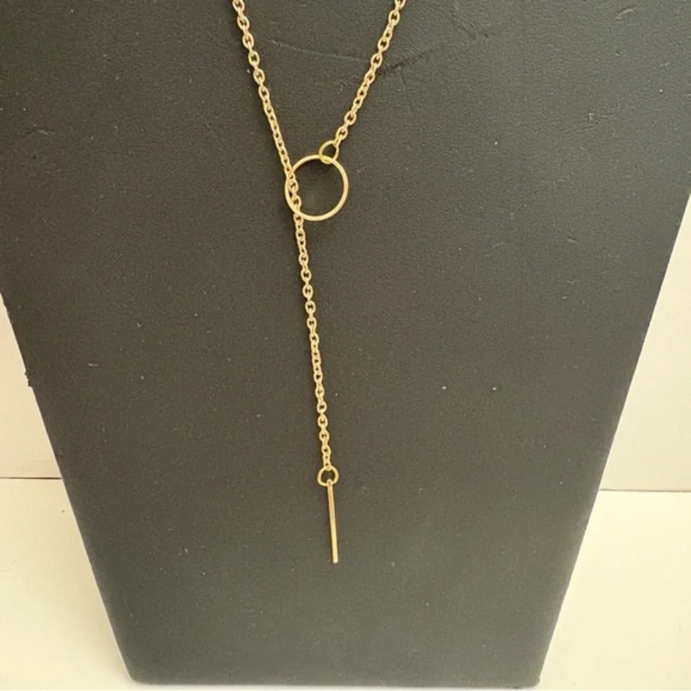 Gold Chain Necklace with Ring Pendant Lariat Style 20” chain